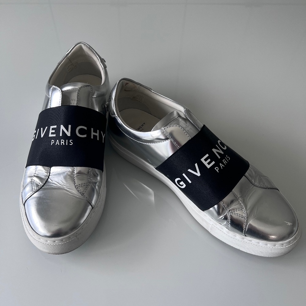 Givenchy Authentic Sneekers - image 1